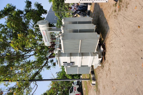 DISTRIBUTION TRANSFORMER